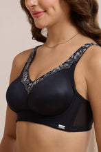 Load image into Gallery viewer, Amante Radiant Curves Non-Padded Non-Wired Bra - Black 112801
