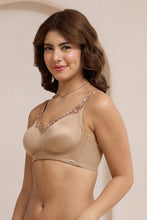 Load image into Gallery viewer, Amante Radiant Curves Non-Padded Non-Wired Bra - Praline 112801
