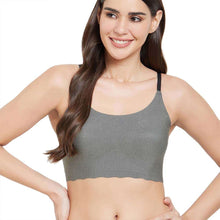 Load image into Gallery viewer, Wacoal Gococi Padded Non-wired Full Cup Everyday Wear Full coverage T-Shirt Bra - Grey CGG220
