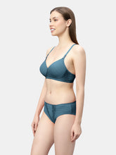 Load image into Gallery viewer, Sonari Padded Medium Coverage Lingerie Set with Removable Straps – DELTIN
