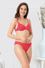 Load image into Gallery viewer, Amante every de Padded Wired Sassy Stripes T-Shirt Bra - Azalea
