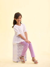 Load image into Gallery viewer, Go Colors Baby Lilac Cotton Stretch  Ankle Length Leggings
