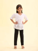 Load image into Gallery viewer, Go Colors Black Cotton Stretch Ankle Length Leggings
