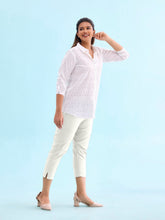 Load image into Gallery viewer, Go Colors Cream Cotton Cropped Pencil Pant
