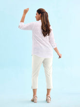 Load image into Gallery viewer, Go Colors Cream Cotton Cropped Pencil Pant
