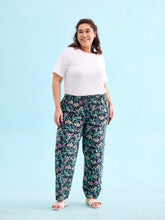Load image into Gallery viewer, Go Colors Black Woven Viscose Printed Lounge Pants
