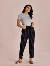 Load image into Gallery viewer, Go Colors Black Woven Viscose Printed Lounge Pants

