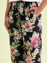 Load image into Gallery viewer, Go Colors Black Woven Viscose Printed Lounge Pants
