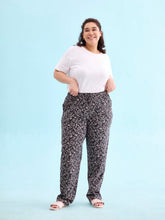 Load image into Gallery viewer, Go Colors Black Cotton Knit Printed Lounge Pants
