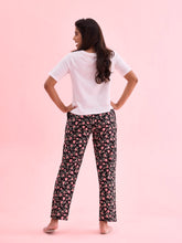 Load image into Gallery viewer, Go Colors Black Cotton Knit Printed Lounge Pants
