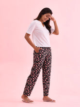 Load image into Gallery viewer, Go Colors Black Cotton Knit Printed Lounge Pants
