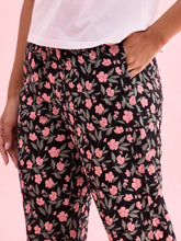 Load image into Gallery viewer, Go Colors Black Cotton Knit Printed Lounge Pants
