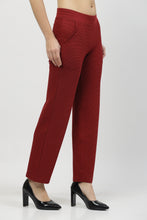 Load image into Gallery viewer, On&amp;On Smart Fit Pants
