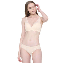 Load image into Gallery viewer, Wacoal Emma Lace Padded Non-wired 3/4th Cup Bridal Wear Medium coverage Lace Bra - Beige IAB317
