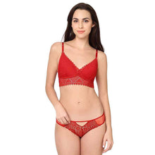 Load image into Gallery viewer, Wacoal Gaia Collection Padded Non-Wired 3/4th Coverage Lacy Bralette Bra - Red IB3215
