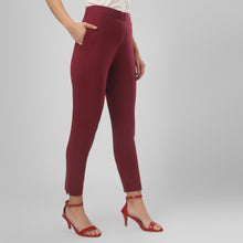 Load image into Gallery viewer, On&amp;On Straight Pant Wine
