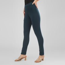 Load image into Gallery viewer, On&amp;On Straight Pant Smart Blue
