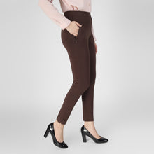 Load image into Gallery viewer, On&amp;On Straight Pant
