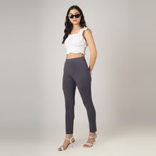 Load image into Gallery viewer, On&amp;On Straight Pant Deep Ash
