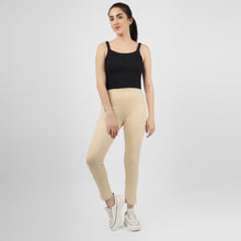 Load image into Gallery viewer, On&amp;On Straight Pant Beige
