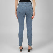 Load image into Gallery viewer, On&amp;On Denim Stripe Pants
