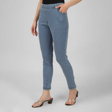 Load image into Gallery viewer, On&amp;On Denim Stripe Pants
