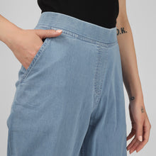 Load image into Gallery viewer, On&amp;On Denim Flare Pants
