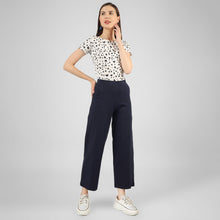 Load image into Gallery viewer, On&amp;On Relax Fit Pants
