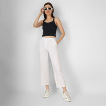 Load image into Gallery viewer, On&amp;On Relax Fit Pants
