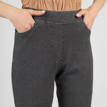 Load image into Gallery viewer, On&amp;On Denim Stripe Pants
