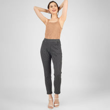 Load image into Gallery viewer, On&amp;On Denim Stripe Pants
