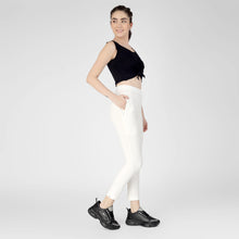 Load image into Gallery viewer, On&amp;On Straight Pant Off White
