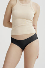 Load image into Gallery viewer, B'there Modern Essentials Seamless Hipster
