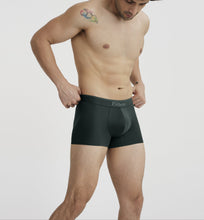 Load image into Gallery viewer, B'there Redefined Balance Seamless Trunk
