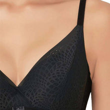 Load image into Gallery viewer, Wacoal Forma Padded Wired  3/4th Cup Everyday Wear Medium coverage Lace Bra - Black LB4012
