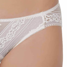 Load image into Gallery viewer, Wacoal Lucy Low Waist Medium Coverage Bridal Wear Lace Bikini Panty - Ivory LCP258
