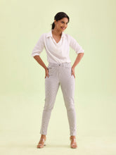 Load image into Gallery viewer, Go Colors Off White Cotton Poly Stretch Stripes Printed Jeggings
