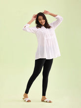 Load image into Gallery viewer, Go Colors Black Cotton Stretch Ankle Length Leggings

