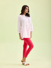 Load image into Gallery viewer, Go Colors Coral Cotton Stretch Ankle Length Leggings
