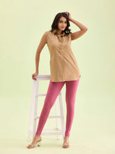 Load image into Gallery viewer, Go Colors Light Wine Cotton Stretch Ankle Length Leggings

