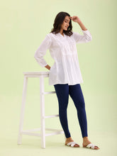 Load image into Gallery viewer, Go Colors Navy Cotton Stretch Ankle Length Leggings
