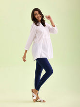 Load image into Gallery viewer, Go Colors Navy Cotton Stretch Ankle Length Leggings
