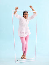 Load image into Gallery viewer, Go Colors Rose Cotton Stretch Ankle Length Leggings
