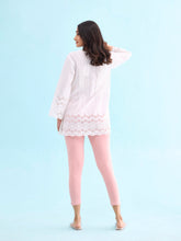 Load image into Gallery viewer, Go Colors Baby Pink Cotton Stretch Cropped Leggings
