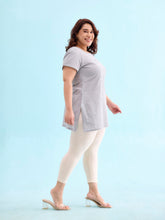 Load image into Gallery viewer, Go Colors Ecru Cotton Stretch Cropped Leggings
