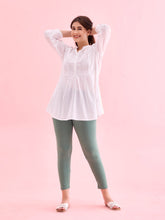 Load image into Gallery viewer, Go Colors Leaf Green Cotton Stretch Cropped Leggings
