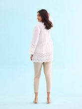 Load image into Gallery viewer, Go Colors Light Gold Cotton Stretch Cropped Leggings
