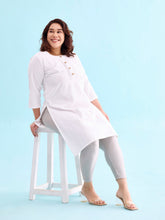 Load image into Gallery viewer, Go Colors Silver Cotton Stretch Cropped Leggings
