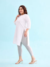 Load image into Gallery viewer, Go Colors Silver Cotton Stretch Cropped Leggings
