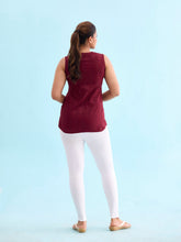 Load image into Gallery viewer, Go Colors White Drop Needle Fabric Rib Leggings
